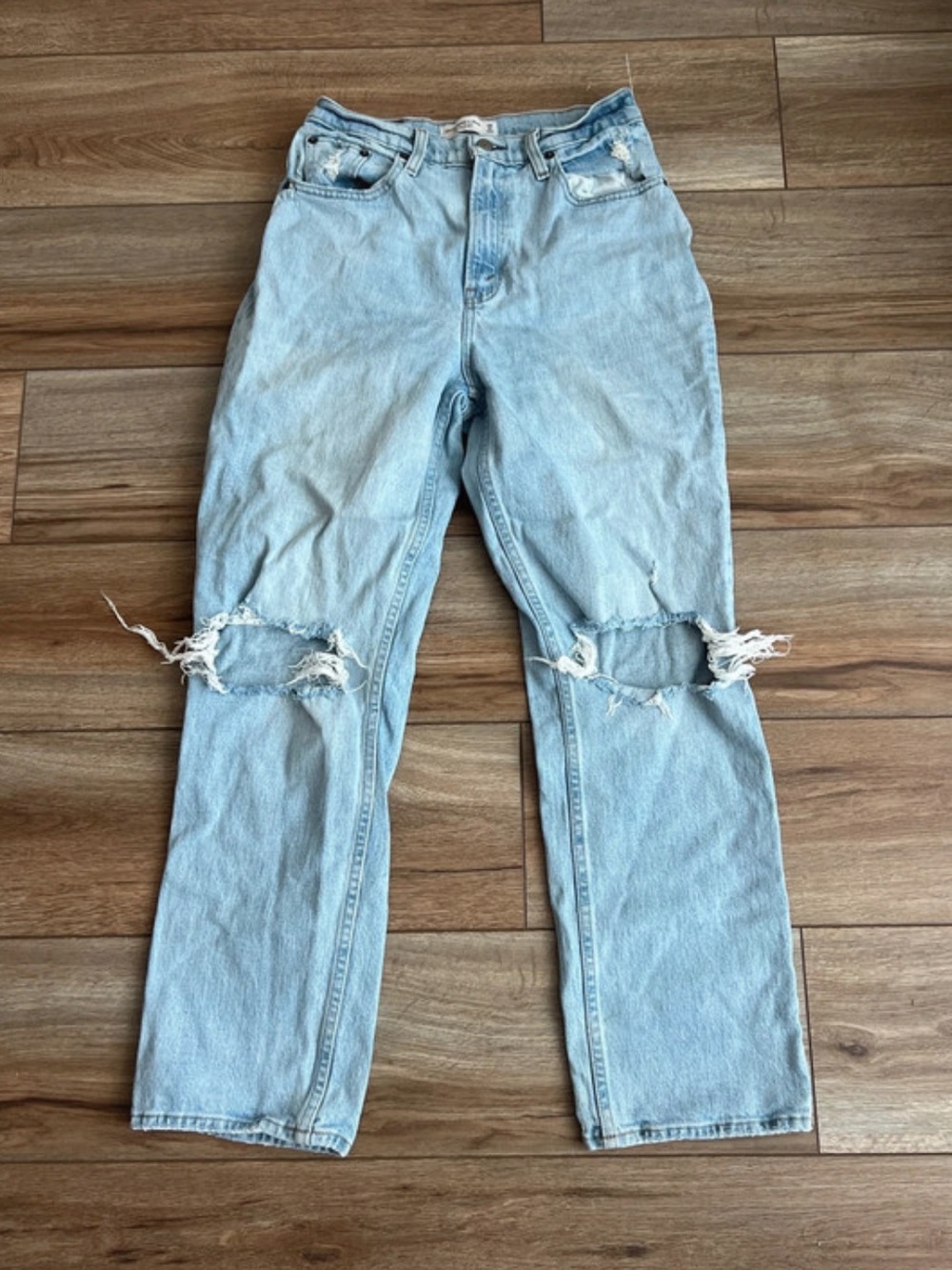 Abercrombie and Fitch Curve Love The 90’s Straight Ultra High Rise 28/6